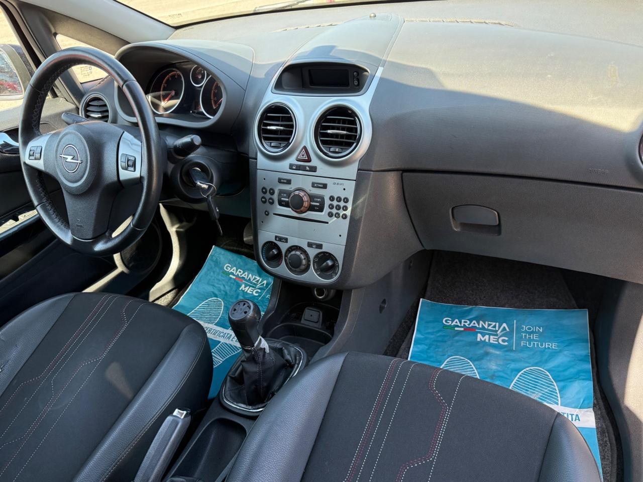 Opel Corsa 1.2 5 porte Sport