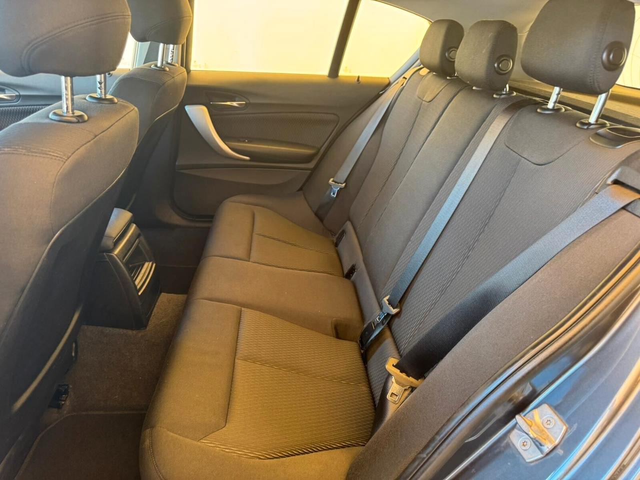 Bmw 116 116d 5p. Advantage
