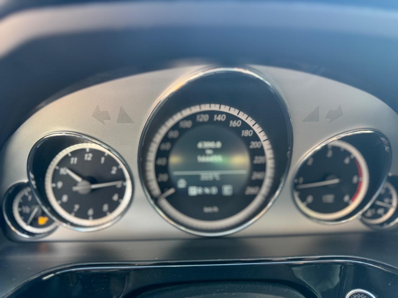 Mercedes-benz E 250 CDI BlueEFFICIENCY 4M. Executive