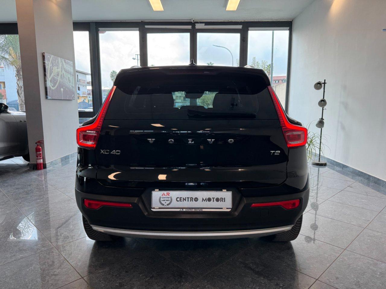 Volvo XC40 1.5 t2 Momentum Uniprop Stupenda