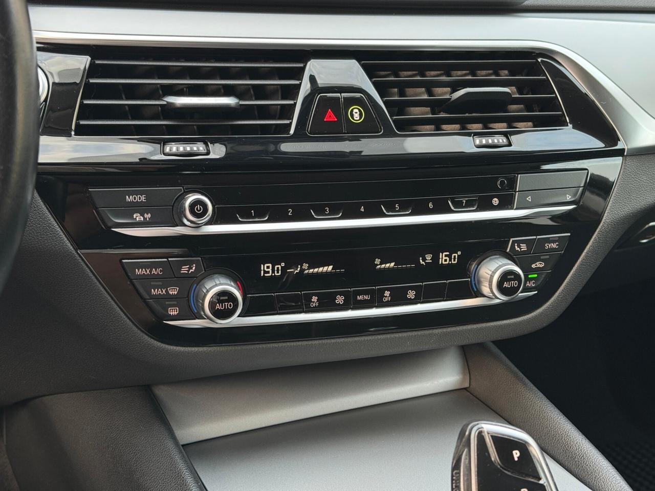 Bmw 520 520d 190 cv Touring Business automatica MHEV