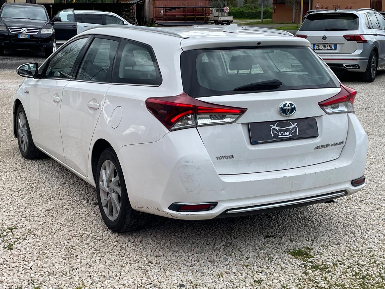 Toyota Auris 1.8 Hybrid Lounge