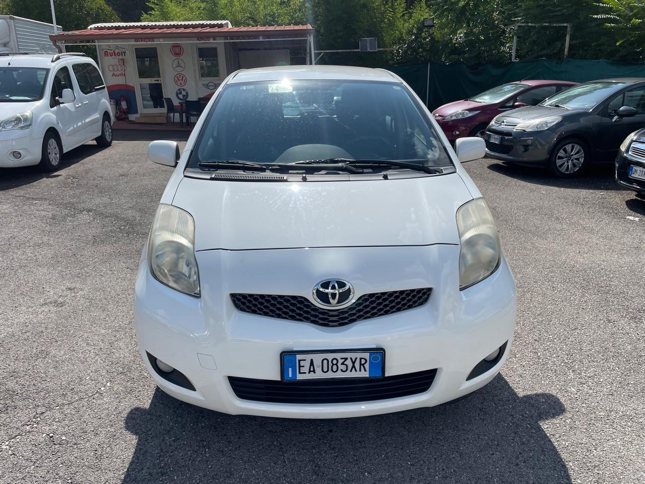 Toyota Yaris 1.0 5 porte