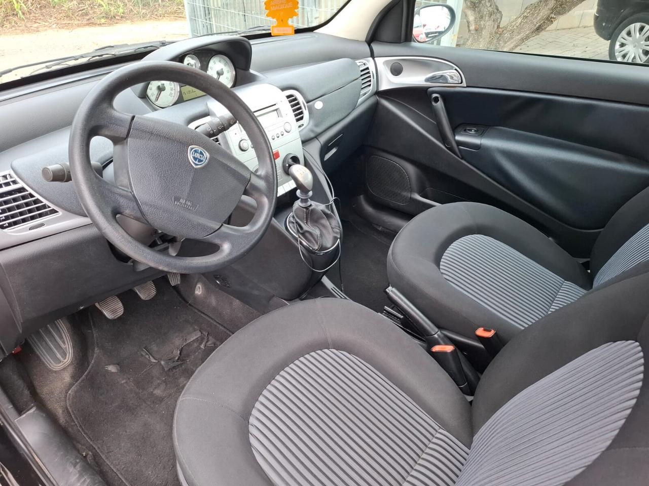Lancia Ypsilon 1.2 Argento