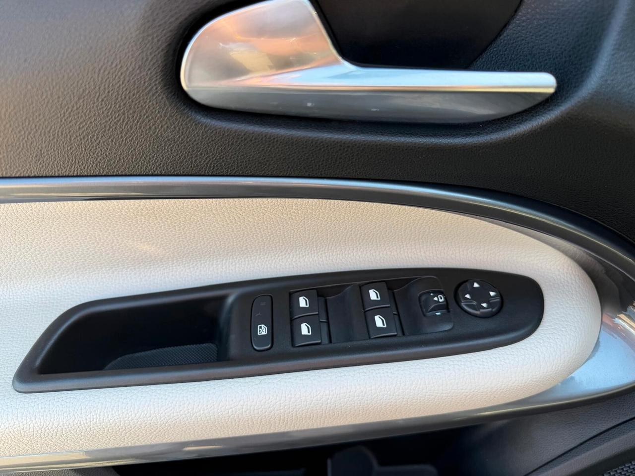 Fiat 600 Hybrid 110 CV DCT MHEV La Prima
