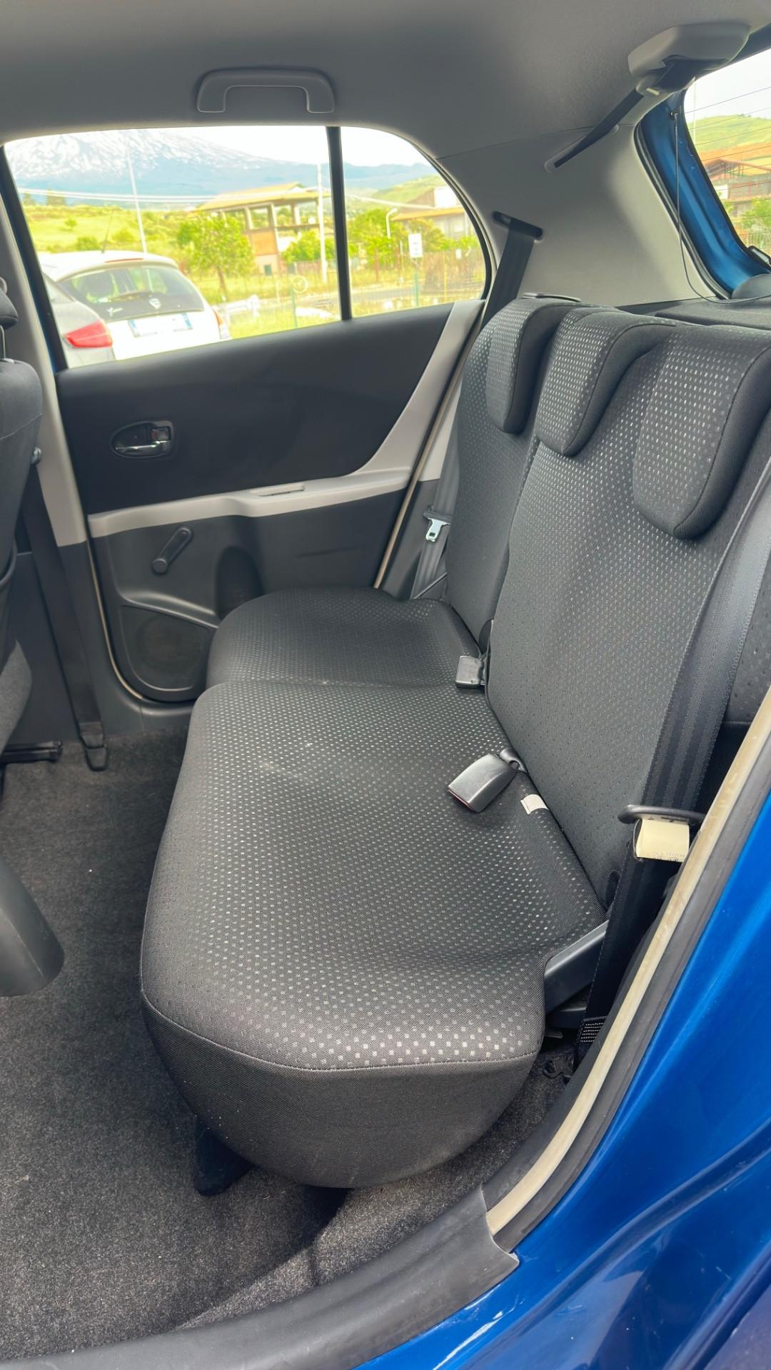 Toyota Yaris 1.0 5 porte