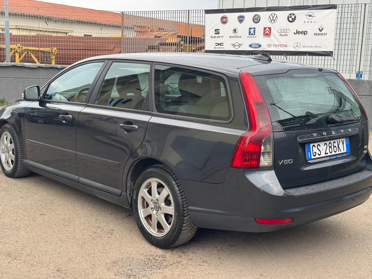 Volvo V50 D2 POLAR