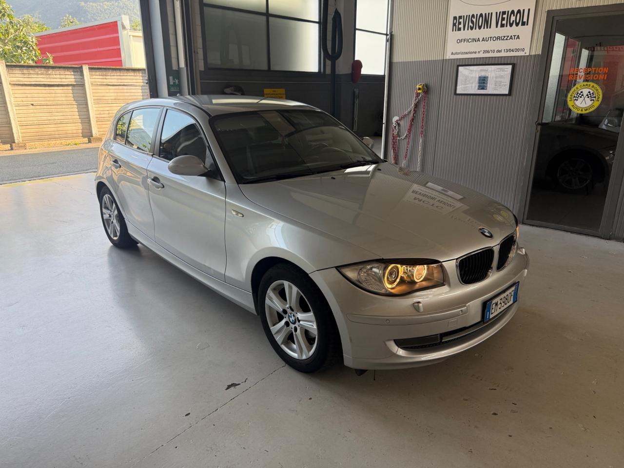Bmw 116 116i 5p. Futura