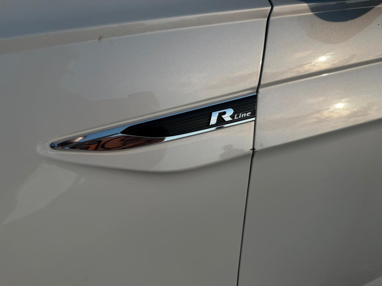 VOLKSWAGEN POLO R-LINE 2020 1.0 TGI 90 CV *SINISTRATA