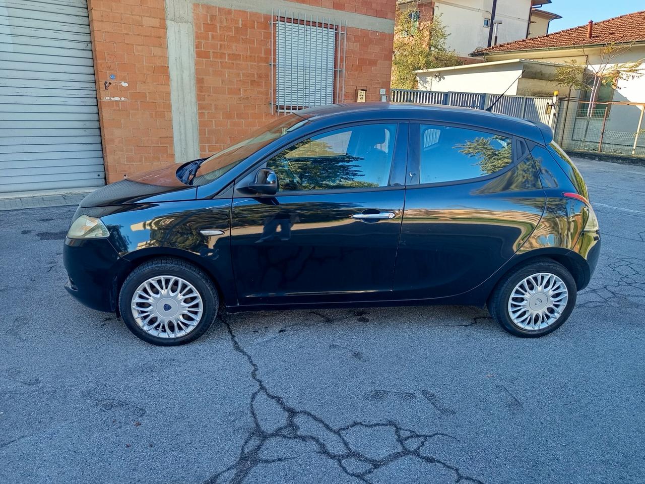Lancia Ypsilon 1.2 69 CV 5 porte S&S Platinum