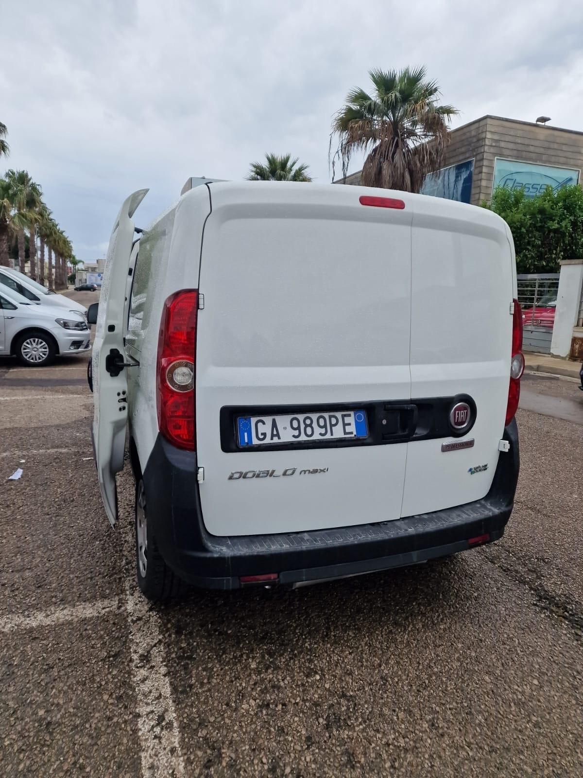 Fiat Doblo 3 scomparti con 3 temperature :1) 20/24gradi 2) 4/8 gradi 3)-20 gradi