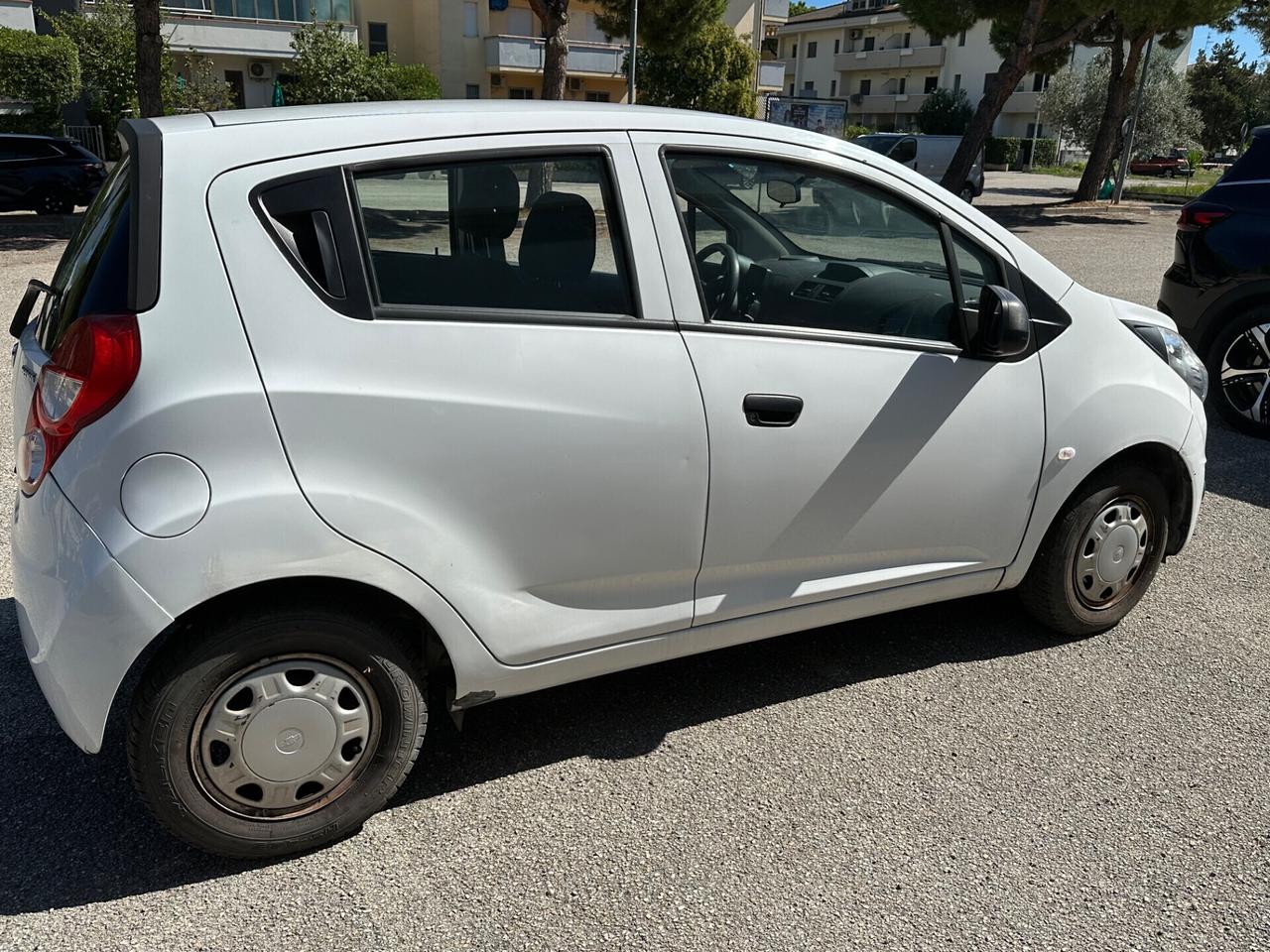 Chevrolet Spark 1.0 benzina 2013 neopatentati