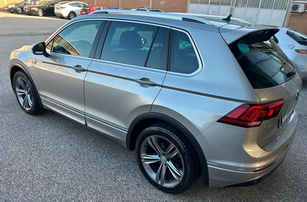 Volkswagen Tiguan 2.0 TDI SCR DSG R-LINE