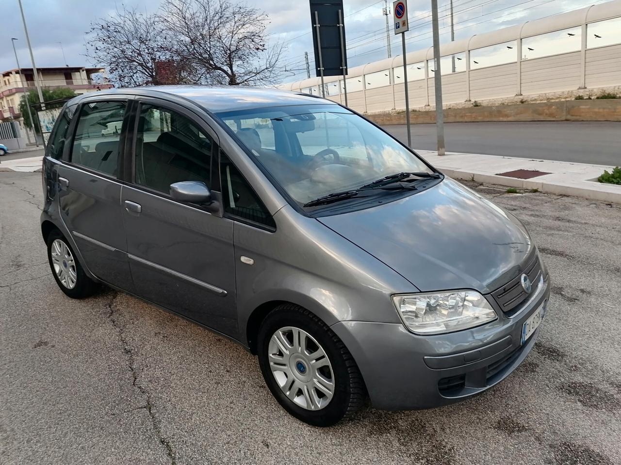 Fiat Idea 1.3 Multijet 16V Dynamic