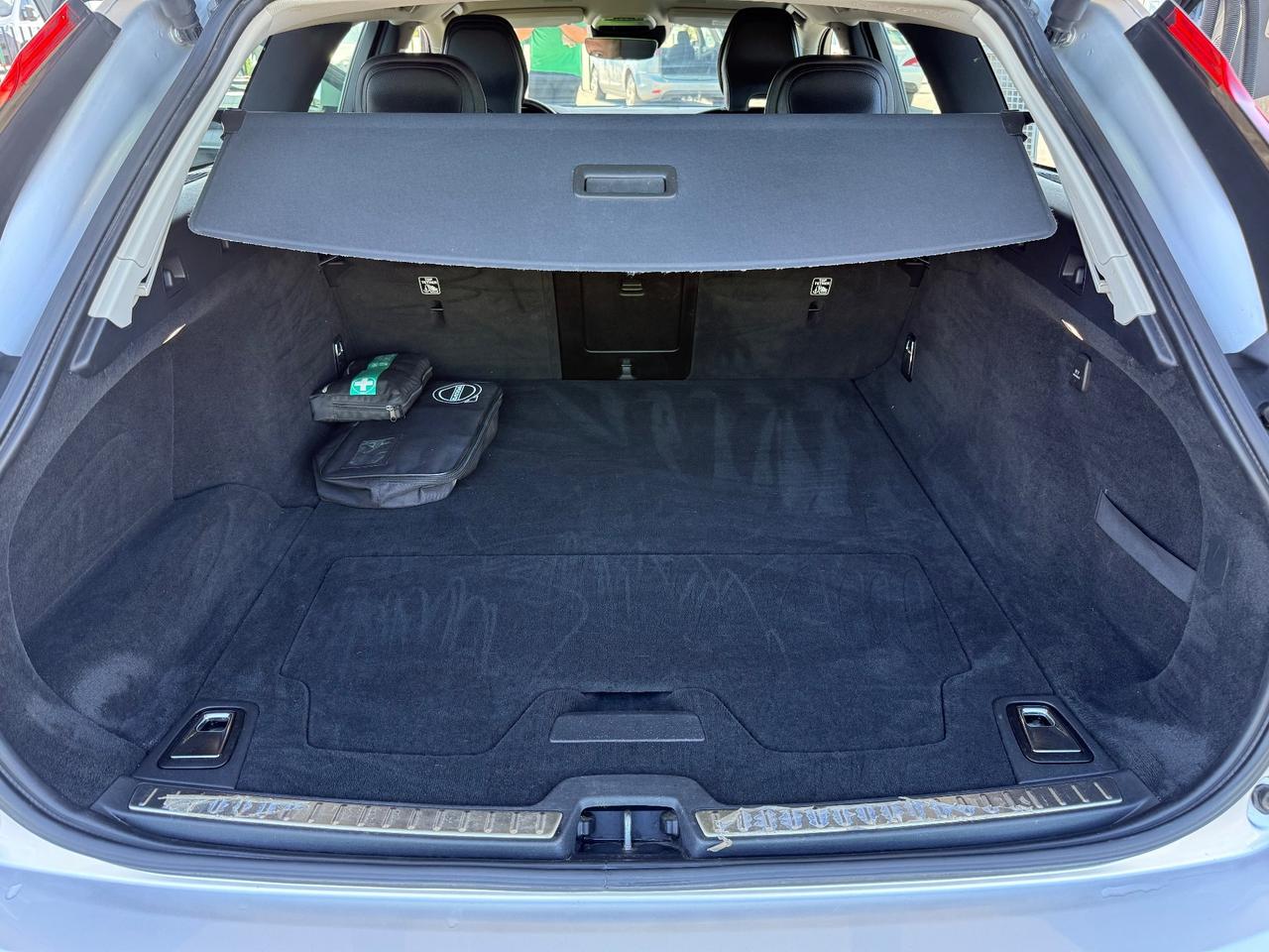 Volvo V90 B4 (d) AWD Geartronic Momentum Business Pro