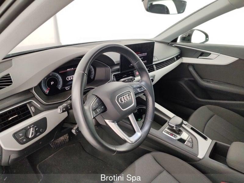 Audi A4 A4 Avant 30 TDI/136 CV S tronic Business Advanced