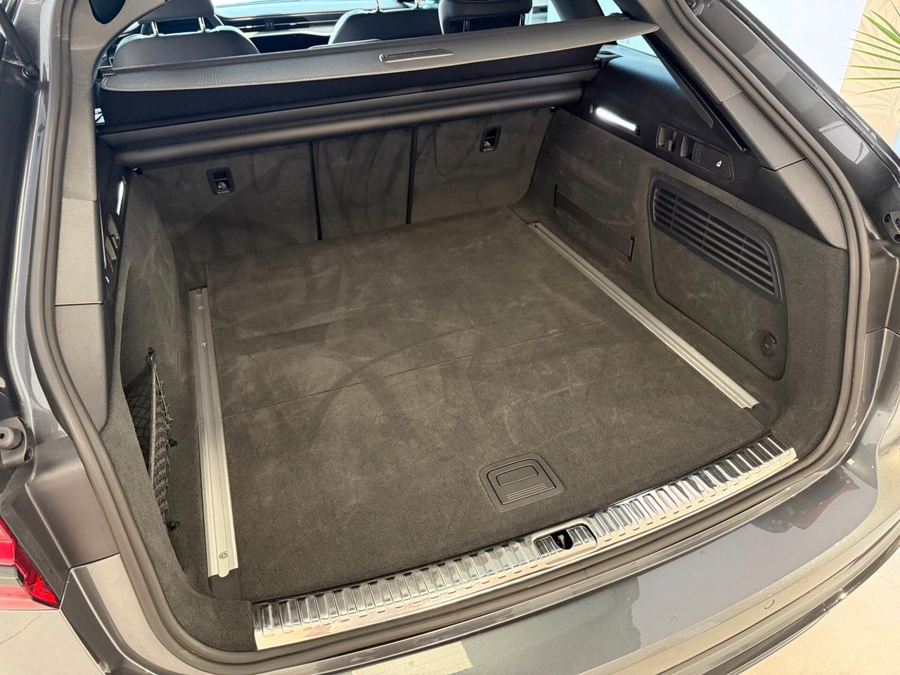 Audi A6 Avant 40 2.0 TDI S tronic S line edition