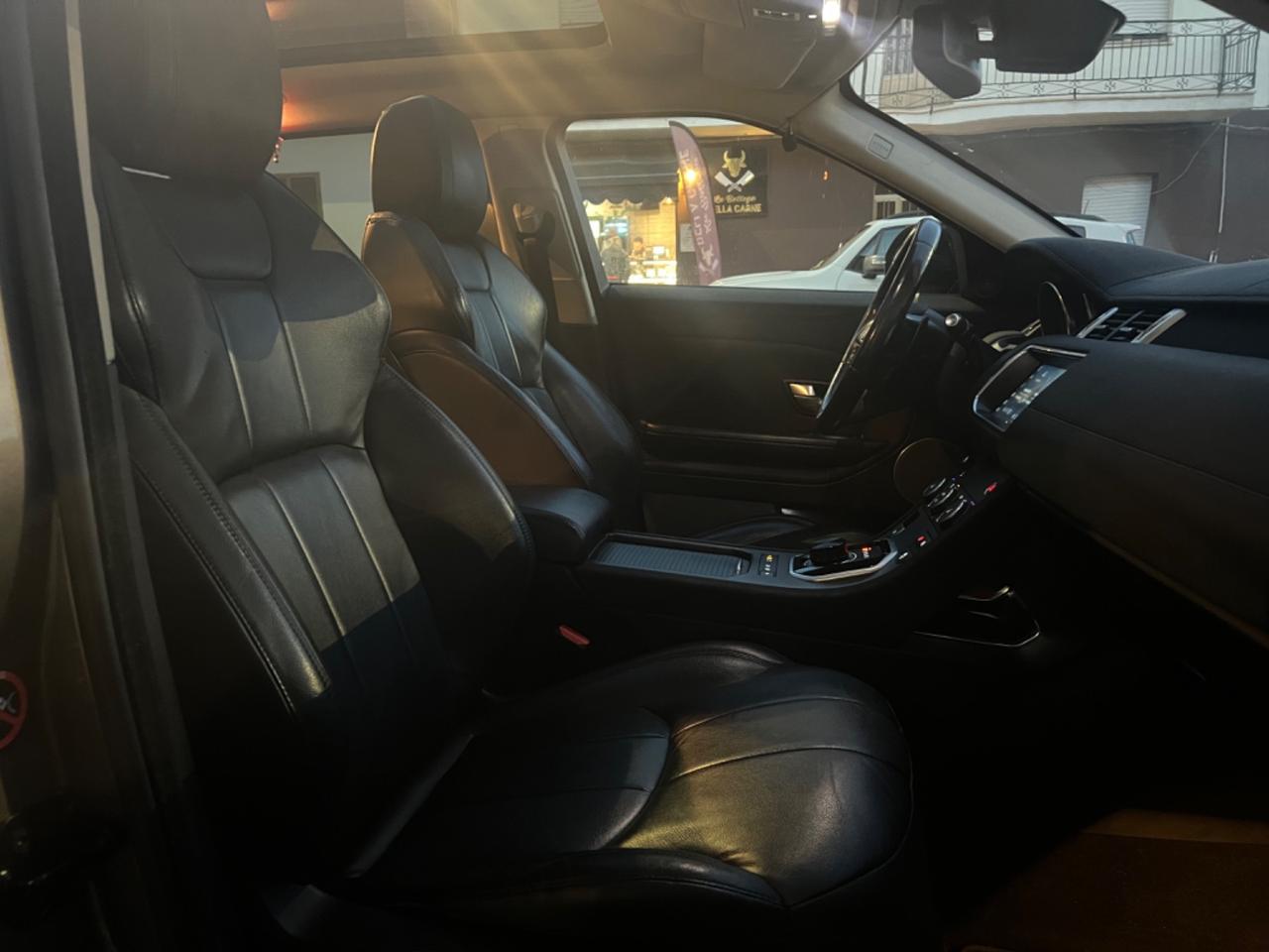 Land Rover Range Evoque 2.0 TD4 180 CV 5p. Autobiography