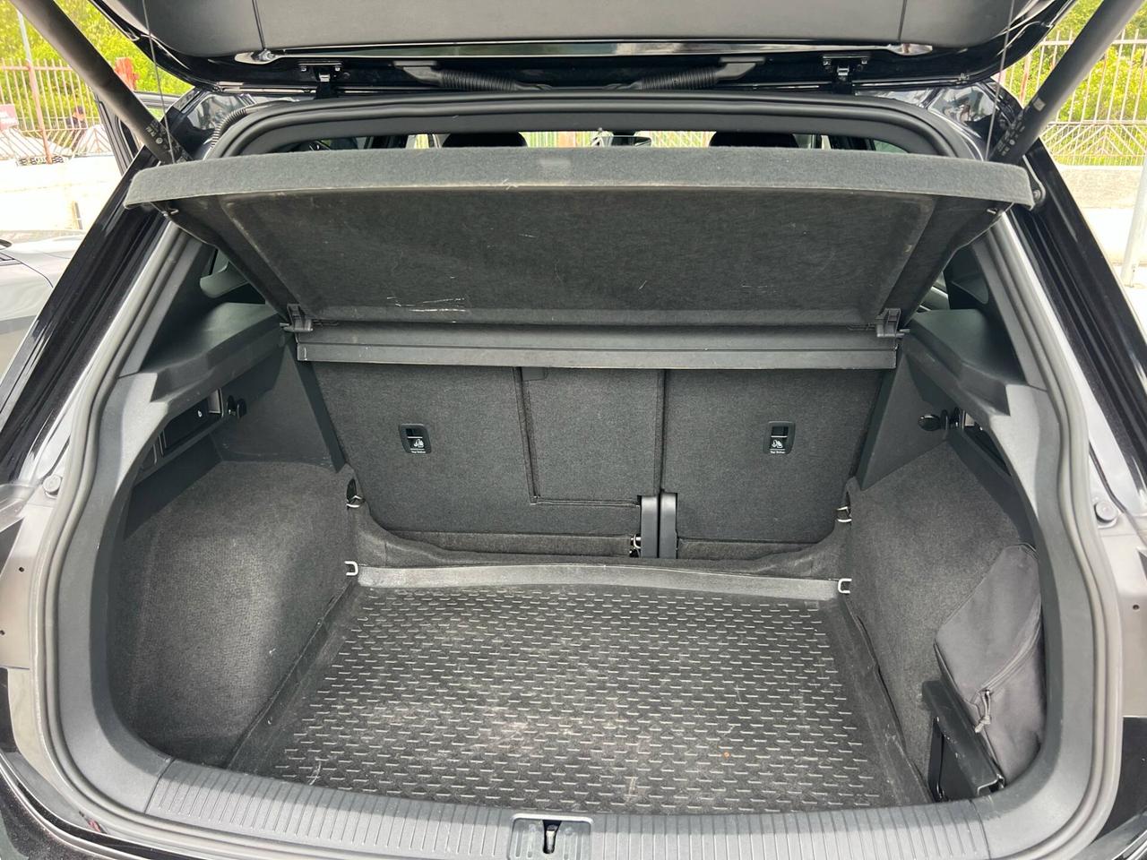 Volkswagen Tiguan 2.0 TDI 150 CV RLINE TOTAL BLACK