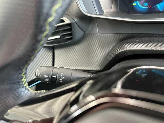 Peugeot 2008 motore elettrico 136 CV GT Line *TETTO PANORAMICO*