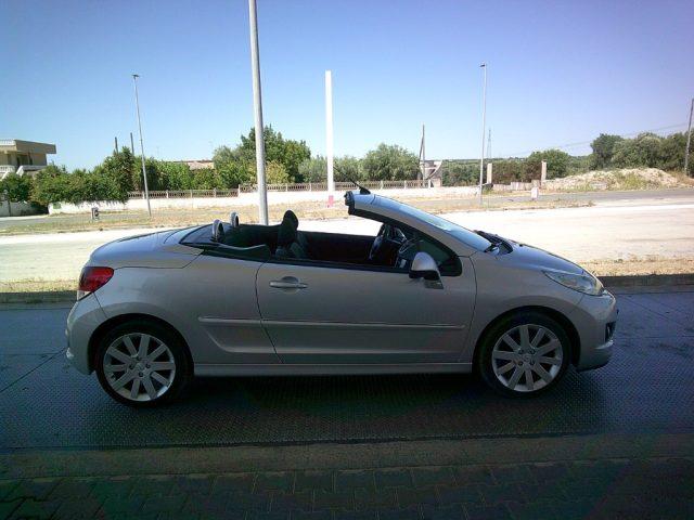 PEUGEOT 207 1.6 8V HDi 112CV CC Allure