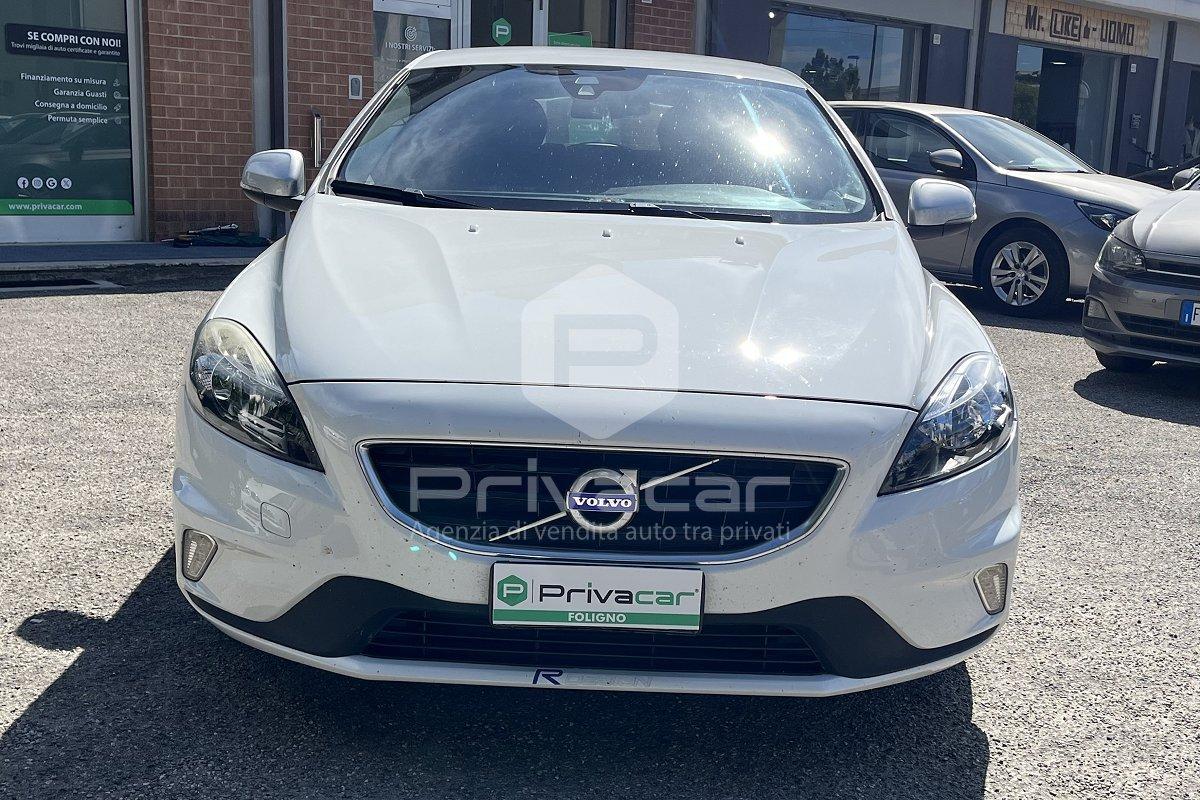 VOLVO V40 D2 R-design Kinetic