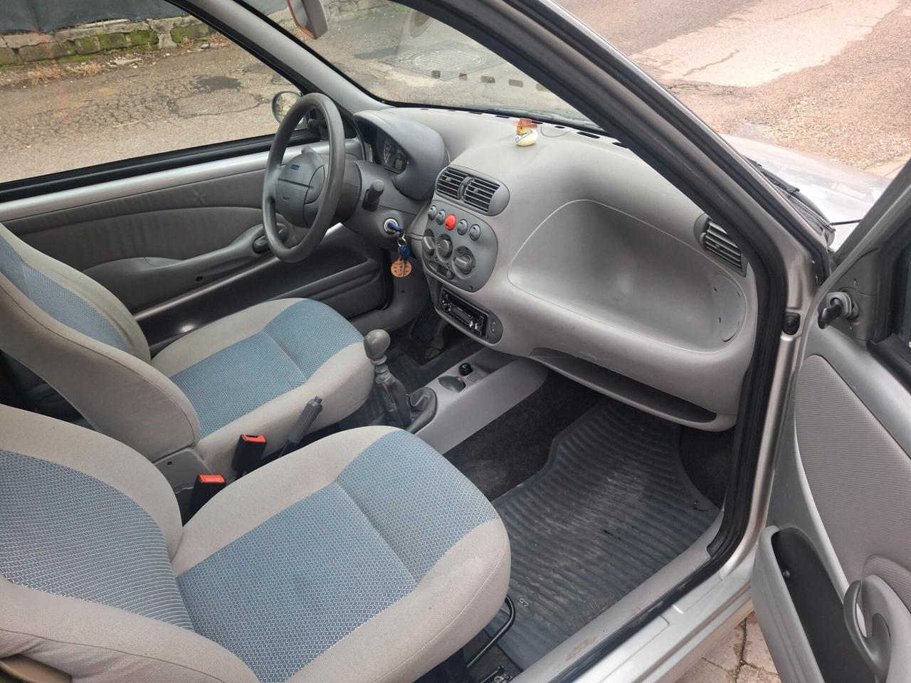 Fiat 600 1.1 Class idroguida e aria condizionata neopatentati