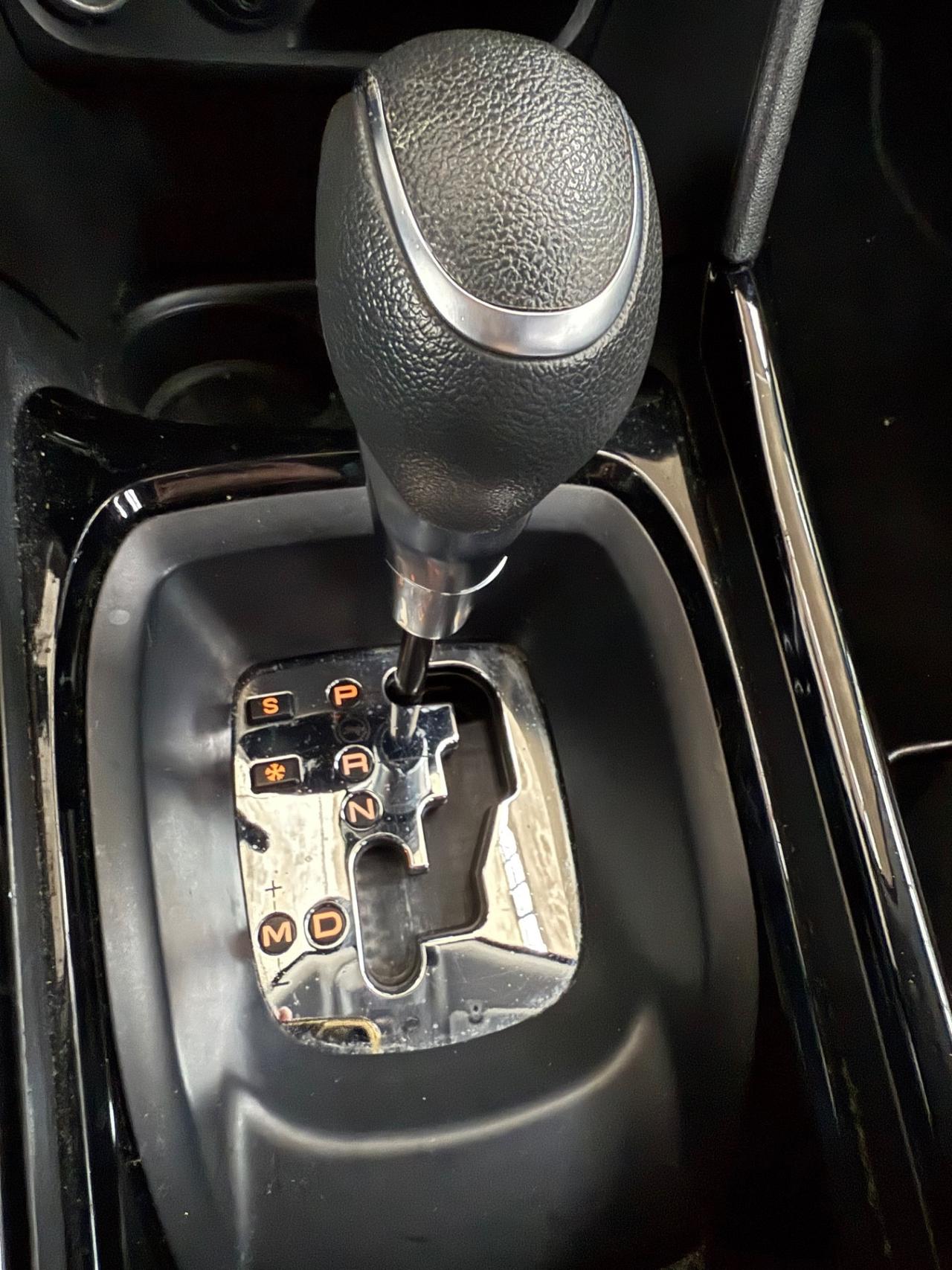 Peugeot 2008 PureTech Turbo 110 EAT6 S&S Black Matt