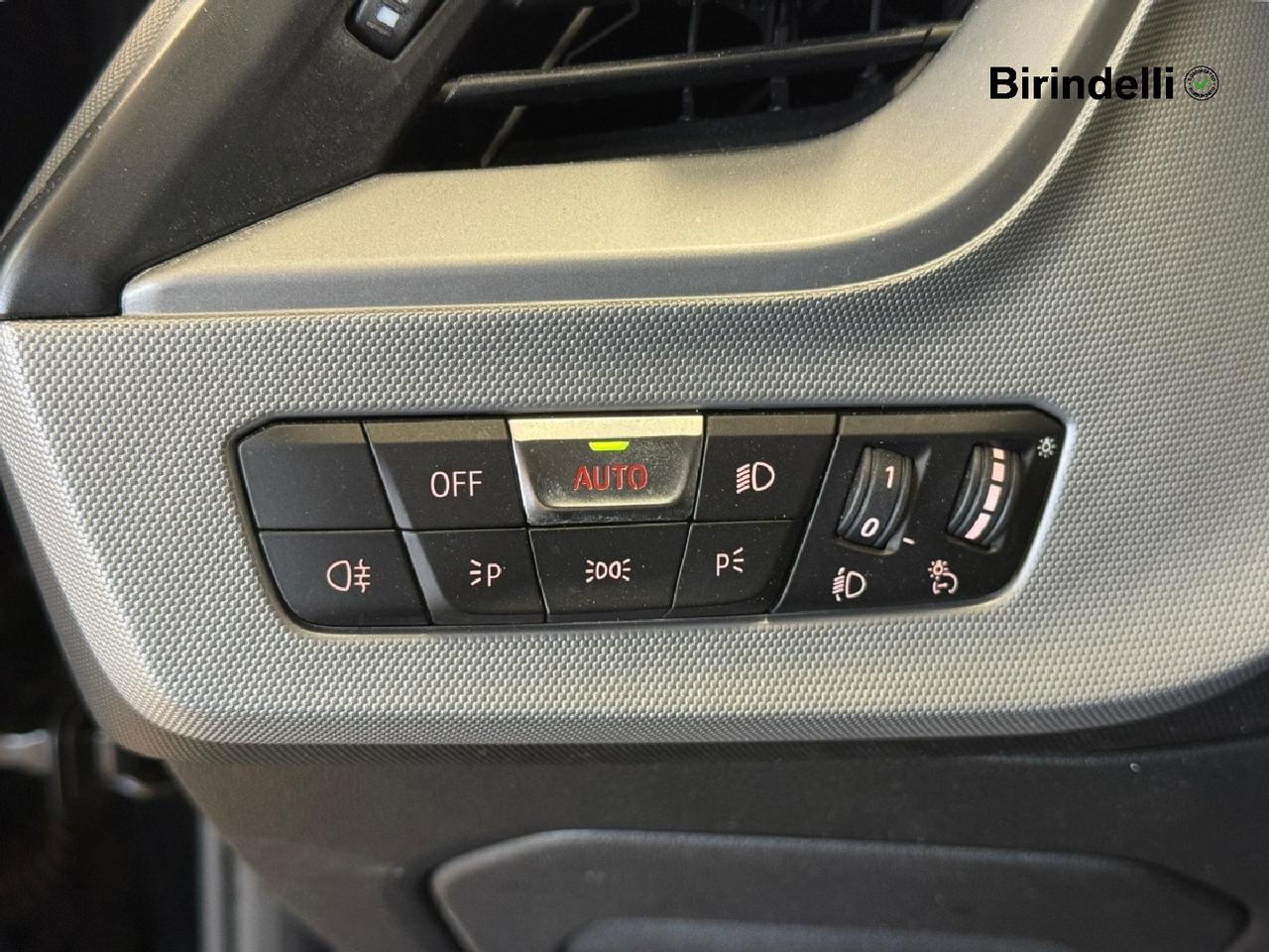 BMW Serie 1 (F40) - 118d 5p. Business Advantage