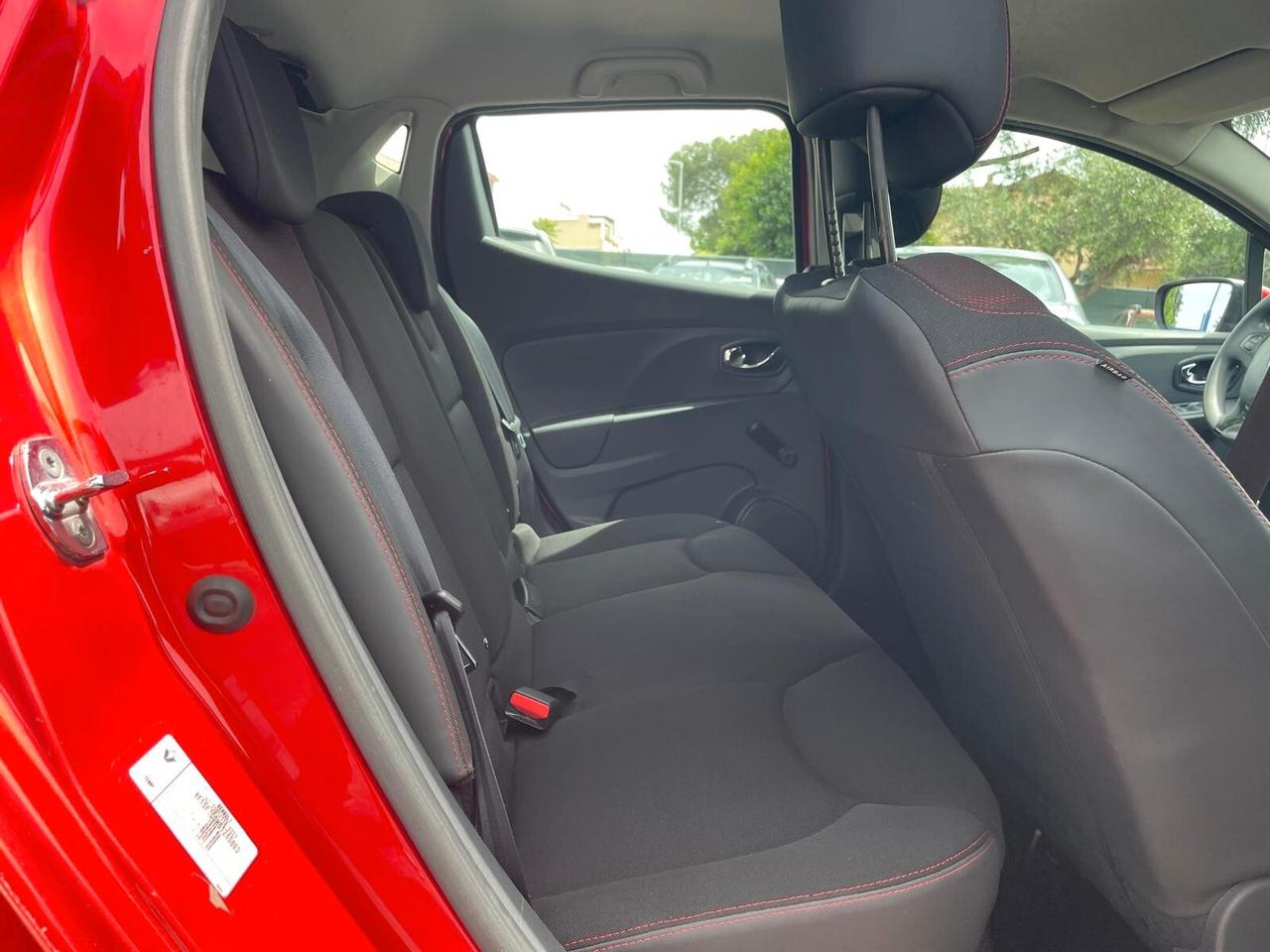 Renault Clio 1.2 75CV GPL 5 porte Costume National