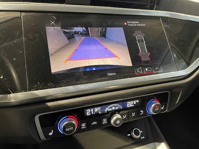 Audi Q3 1.5TFSI 150CV S-tronic S-line (MHEV) - IVA ESPOSTA