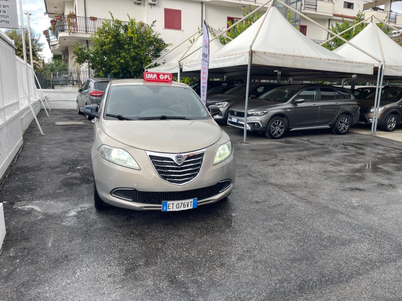 Lancia Ypsilon 1.2 69 CV 5 porte GPL Ecochic Gold