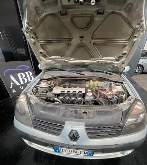 Renault Clio 1.2 75 CV – Ottime condizioni – Pronta all’uso