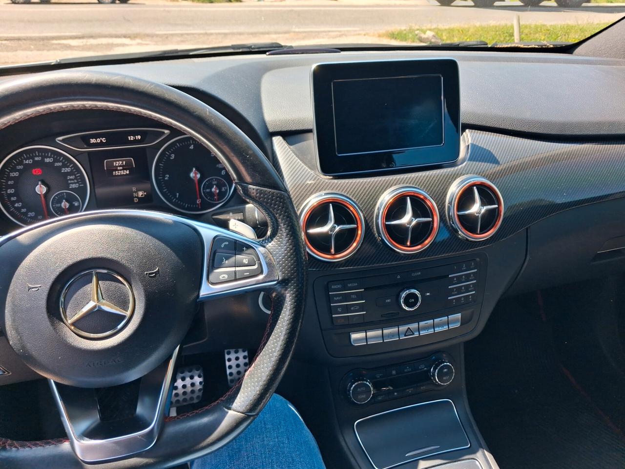 Mercedes-benz B 180 109cv amg line