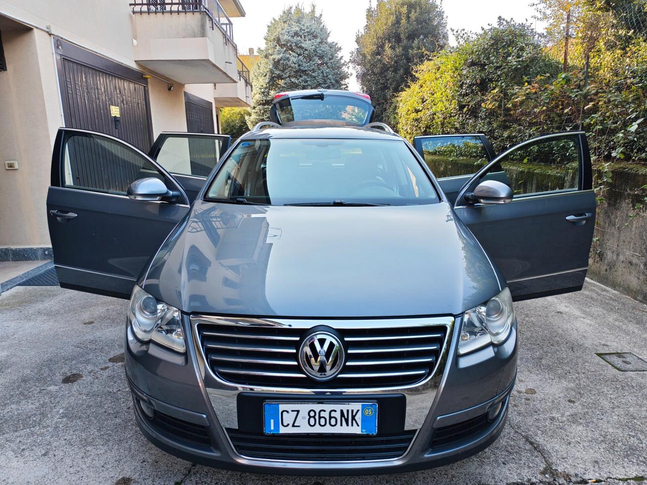 Volkswagen Passat Var. 2.0 BENZINA 150cv / 98.000km
