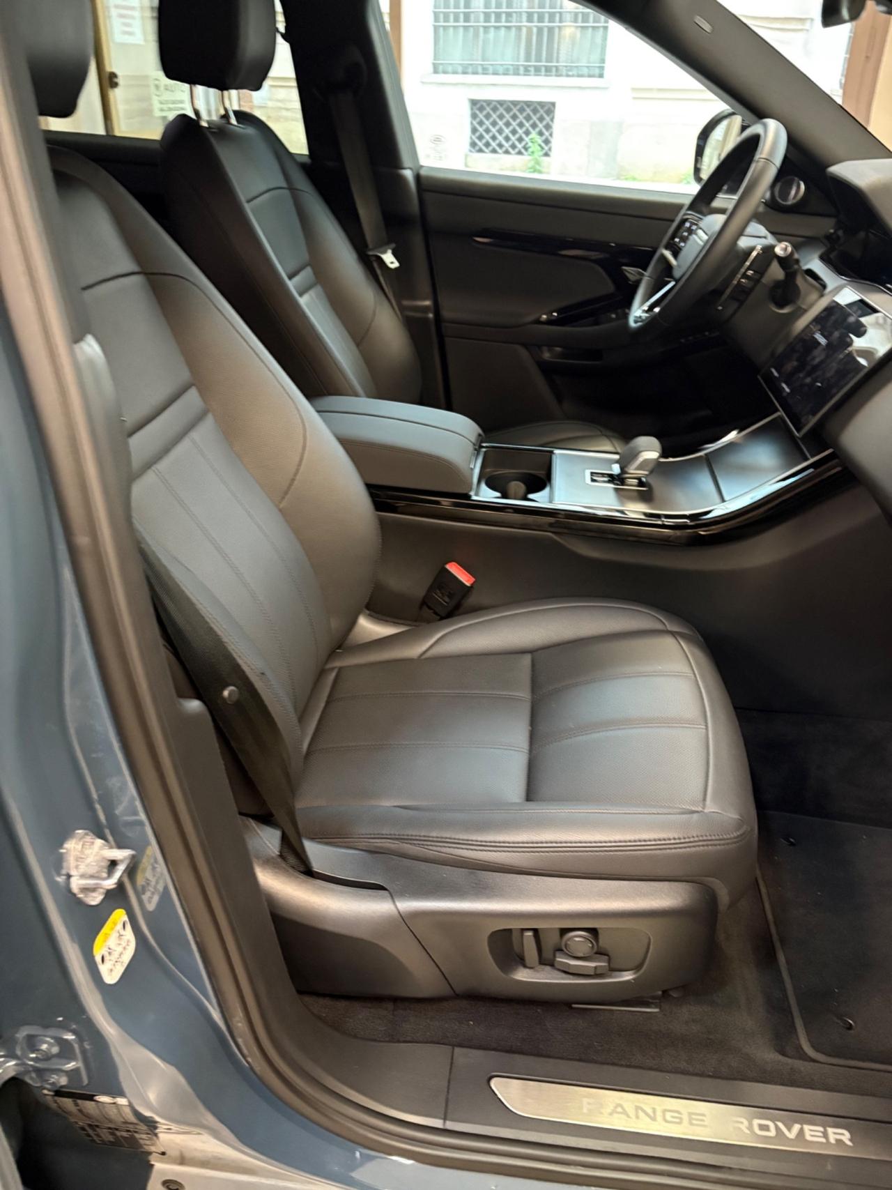 Range rover Evoque diesel 204 cv SE promozione con finanziamento