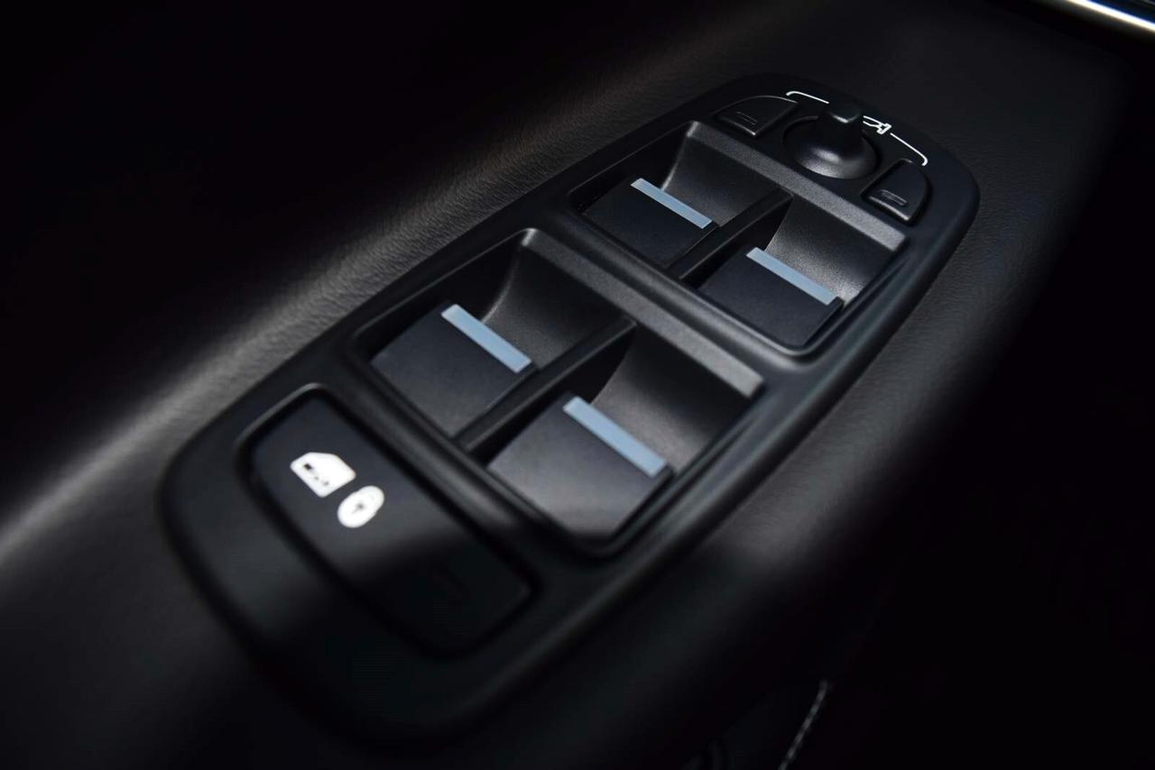 Jaguar XE 2.0 D 180 cv Automatica Prestige