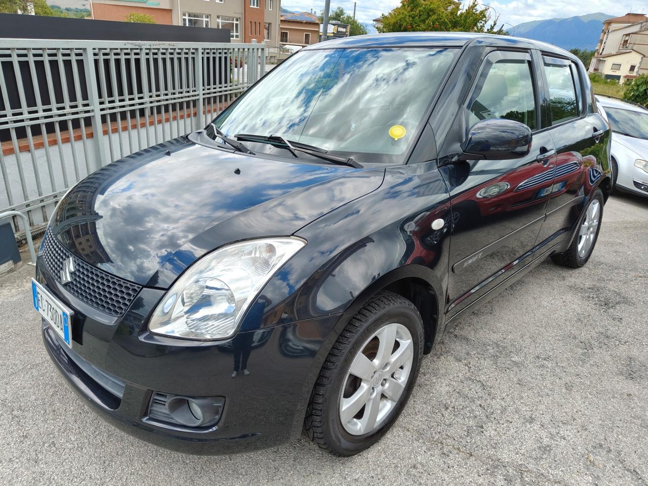 Suzuki Swift 1.3 4x4 5p. GL