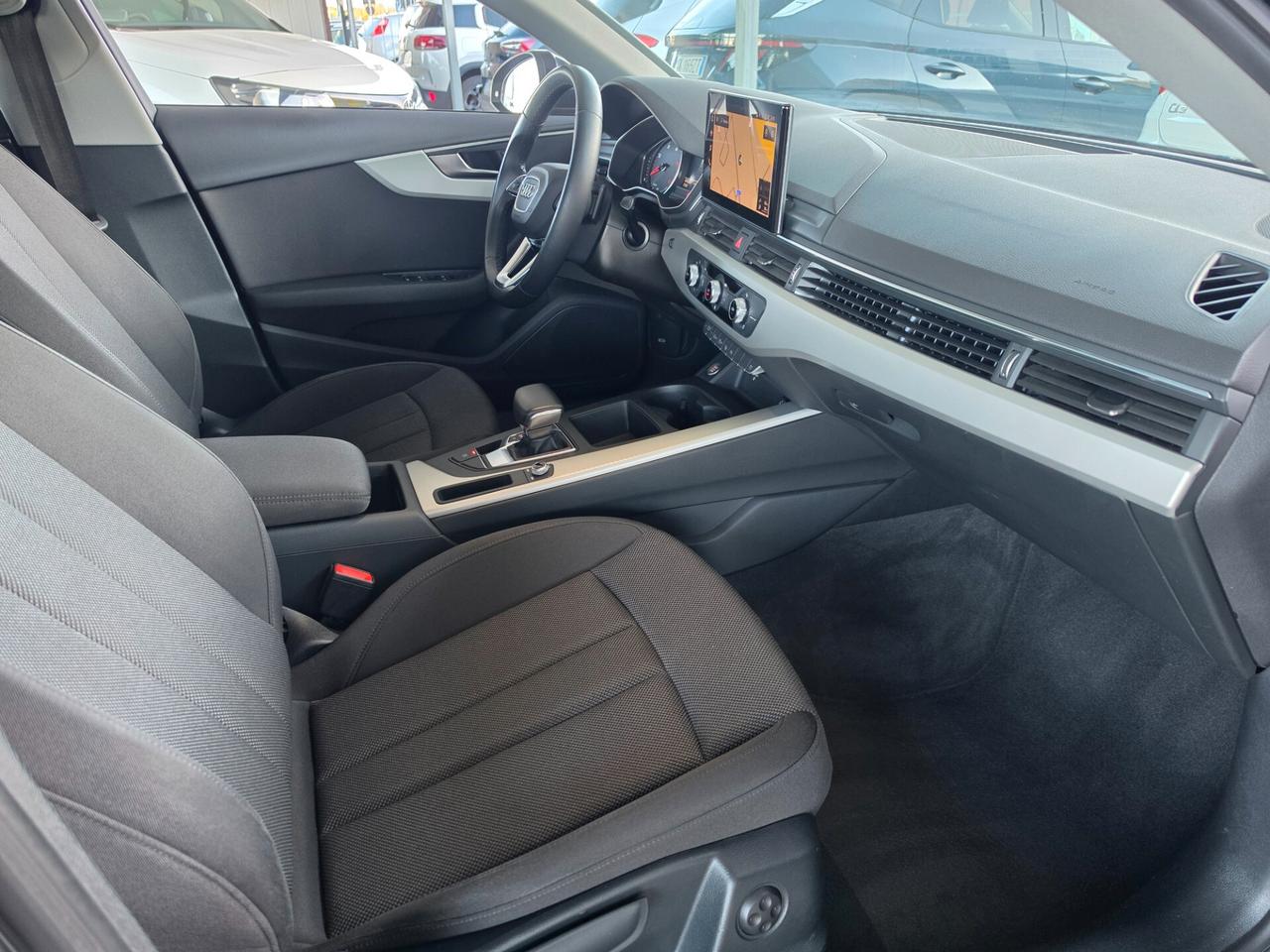 Audi A4 Avant 35 TDI/163 CV S tronic Business Advanced