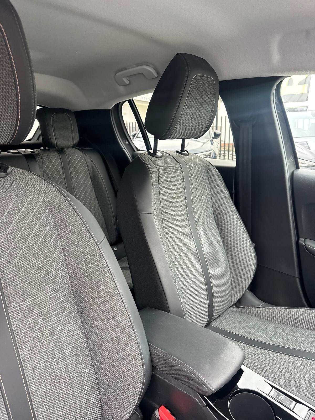 Peugeot 208 PureTech 100 Stop&Start 5 porte Allure