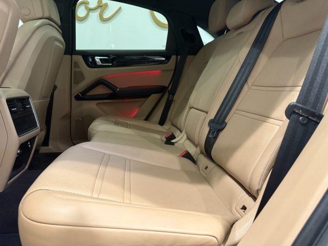 PORSCHE Cayenne Coupé 3.0 V6 E-Hybrid