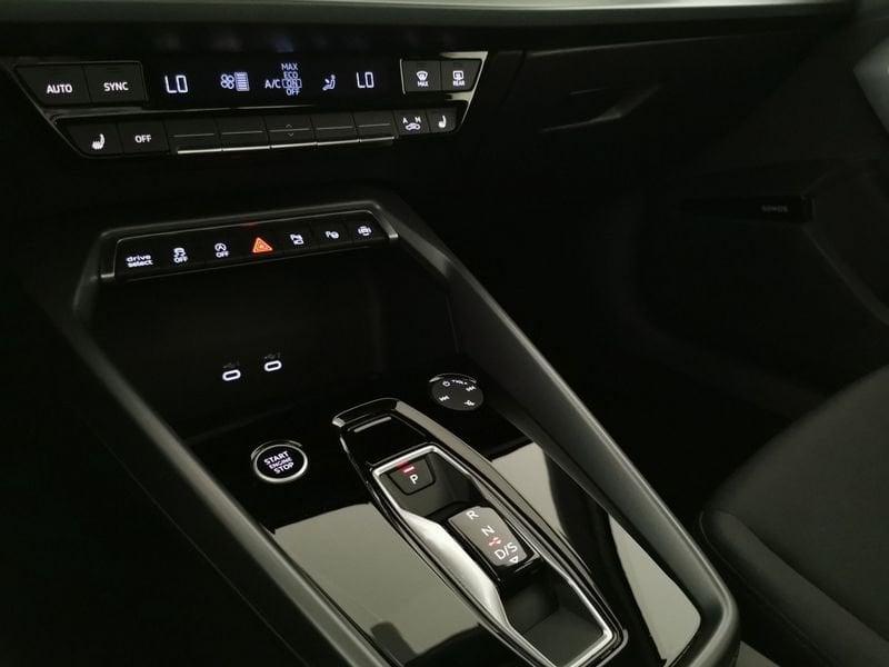 Audi A3 IV 2024 Sportback Sportback 35 2.0 tdi Advanced S-tronic