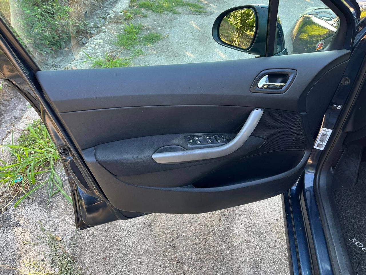 Peugeot 308 1.6 e-HDi 112CV S&S 5p. Access