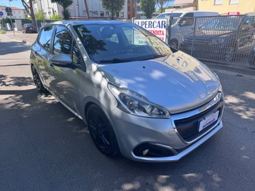 Peugeot 208 1.2 benzina neopaten garanzia 12 mesi