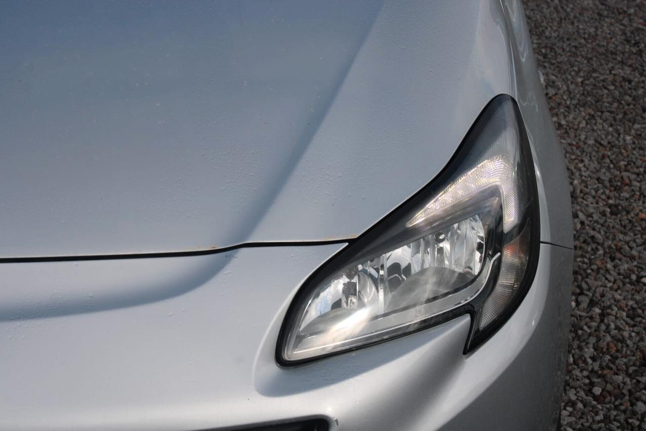 Opel Corsa 1.2 5 porte Innovation