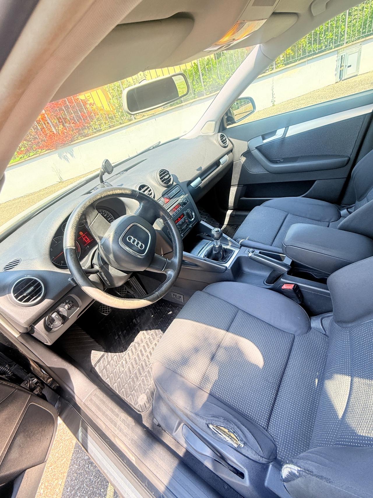 Audi A3 SPB 2.0 16V TDI Ambiente