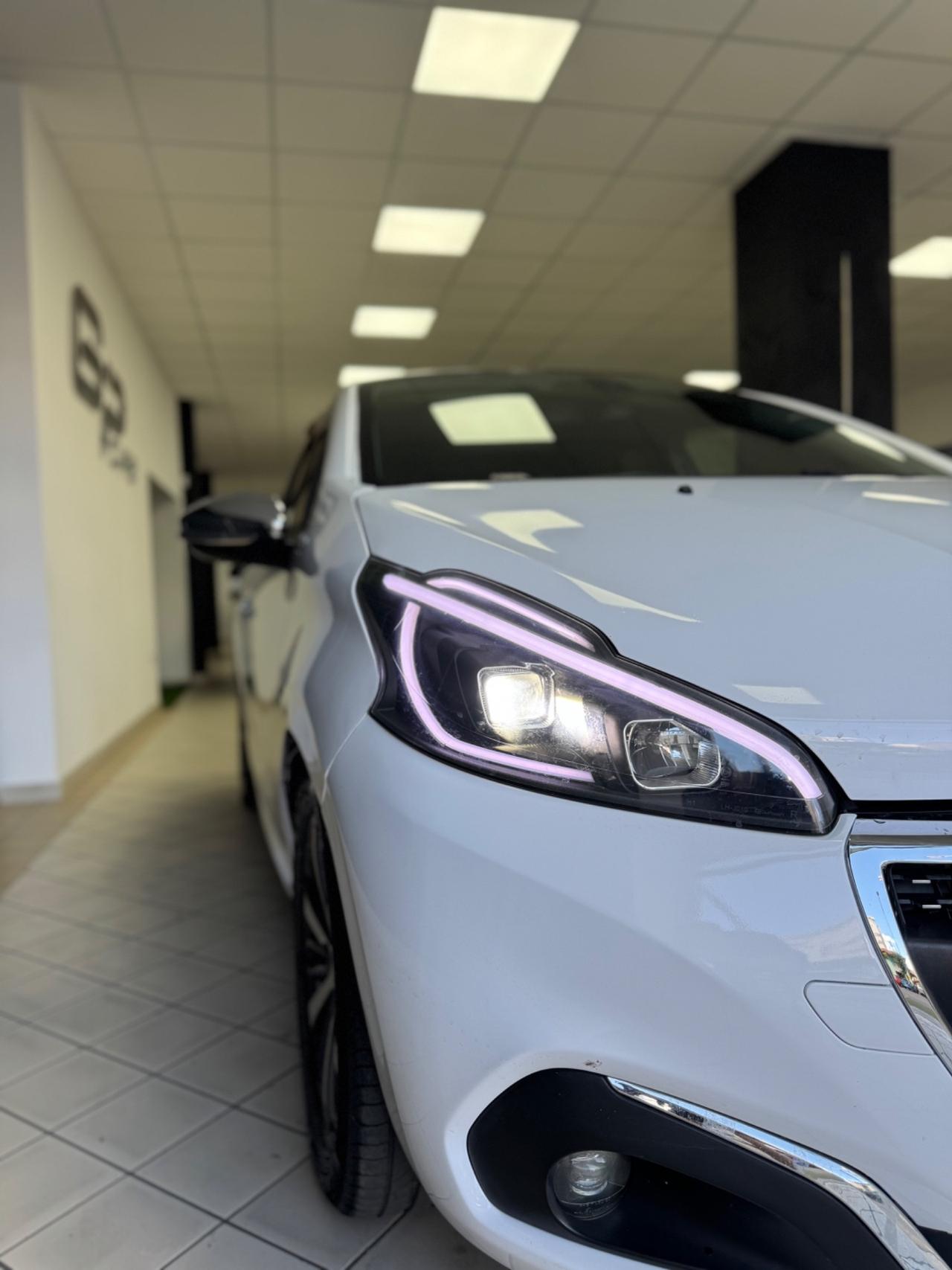 Peugeot 208 BlueHDi 100 5 porte Allure