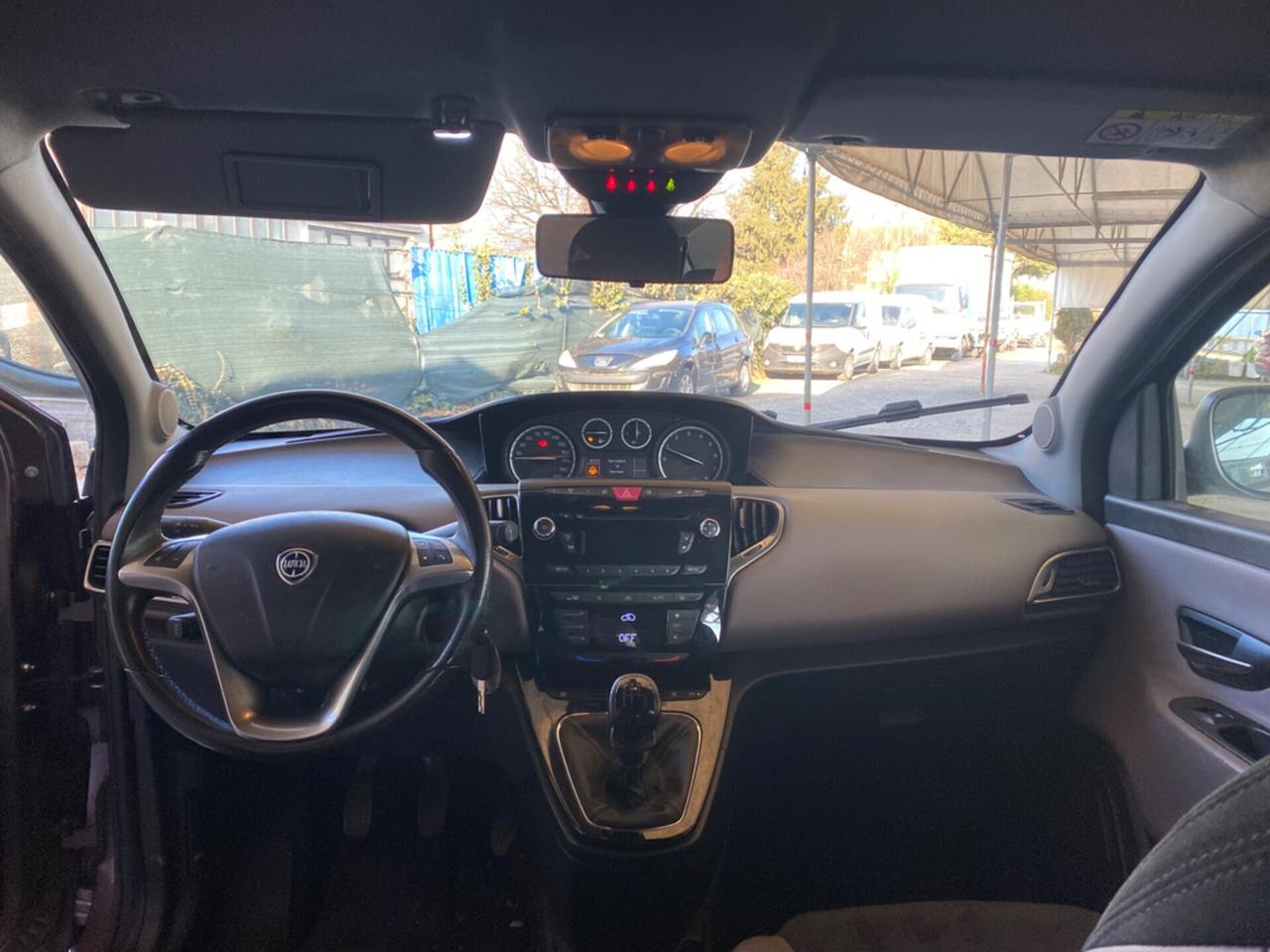 Lancia Ypsilon 1.2 69 CV 5 porte ELLE (51 kW) EDIZIONE LIMITATA OK NEOPATENTATI