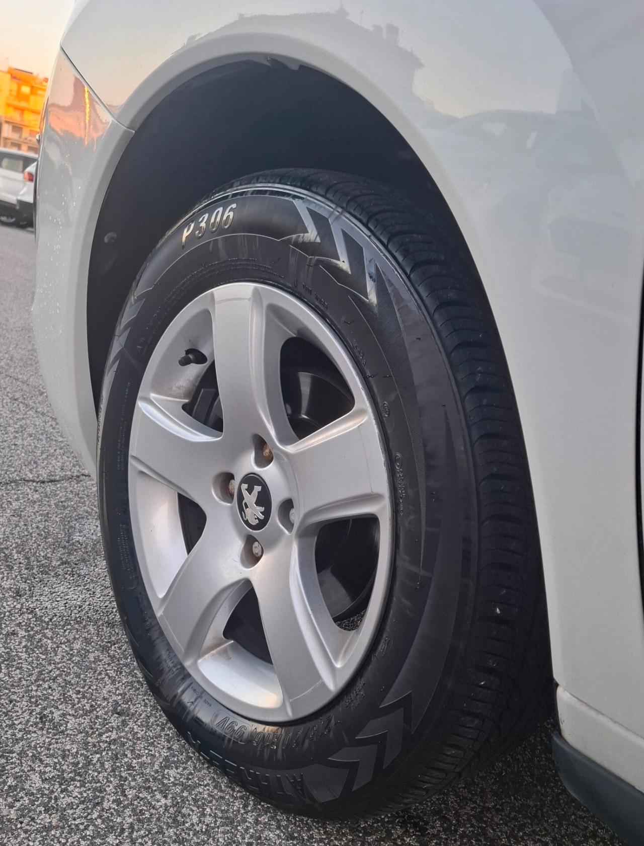 Peugeot 3008 BlueHDi 120cv Allure - 2017