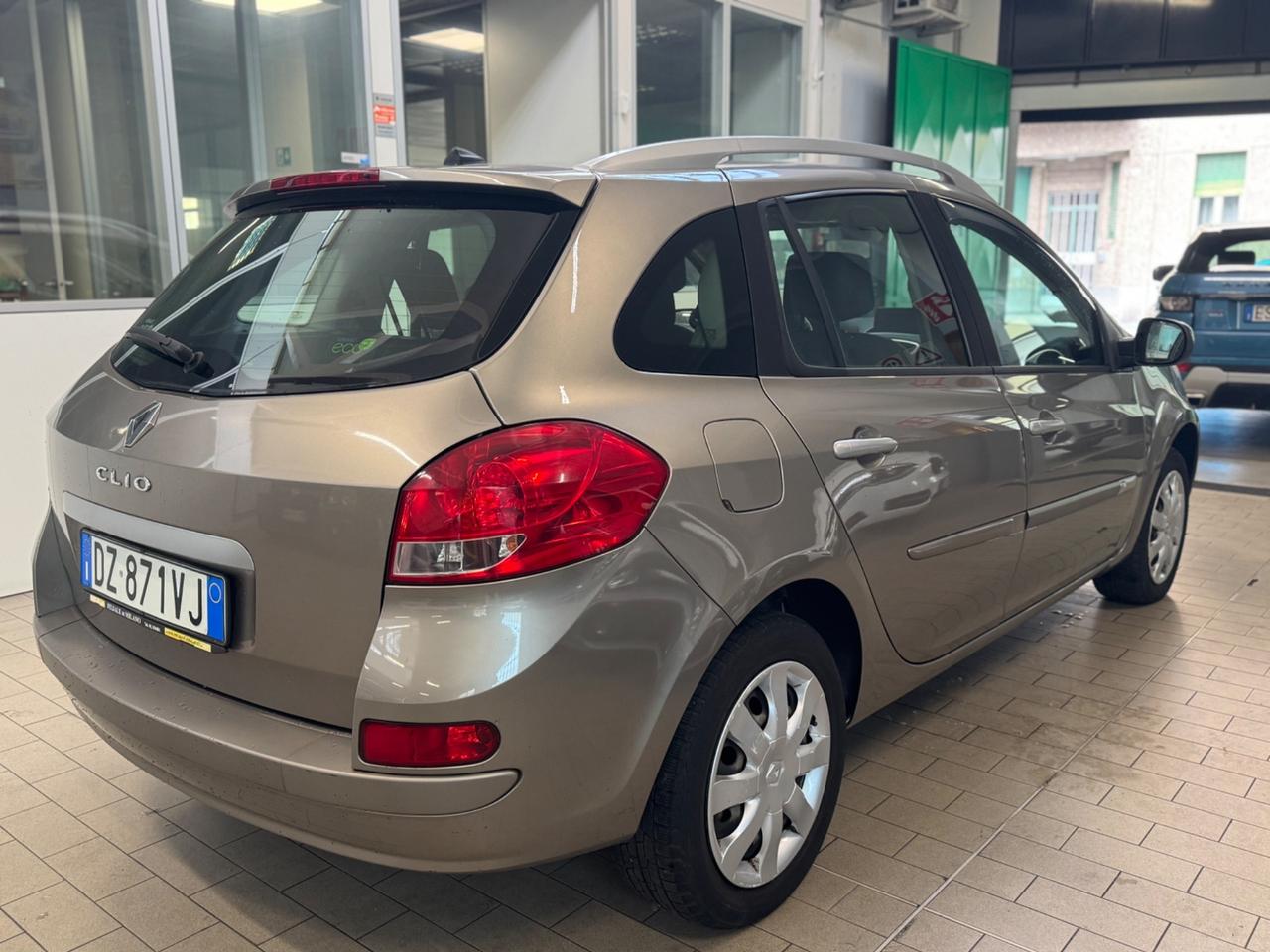 Renault Clio 1.2 16V SporTour Dynamique